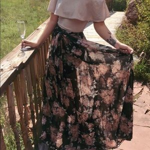 Floral flowy long skirt